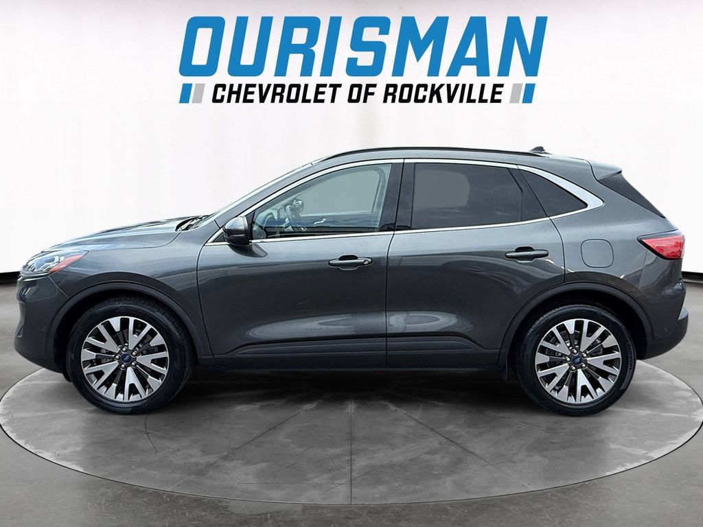 Used 2020 Ford Escape Titanium AWD/4WD image 3