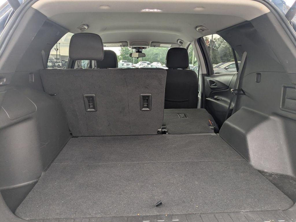 Used 2024 Chevrolet Equinox LT AWD/4WD image 29