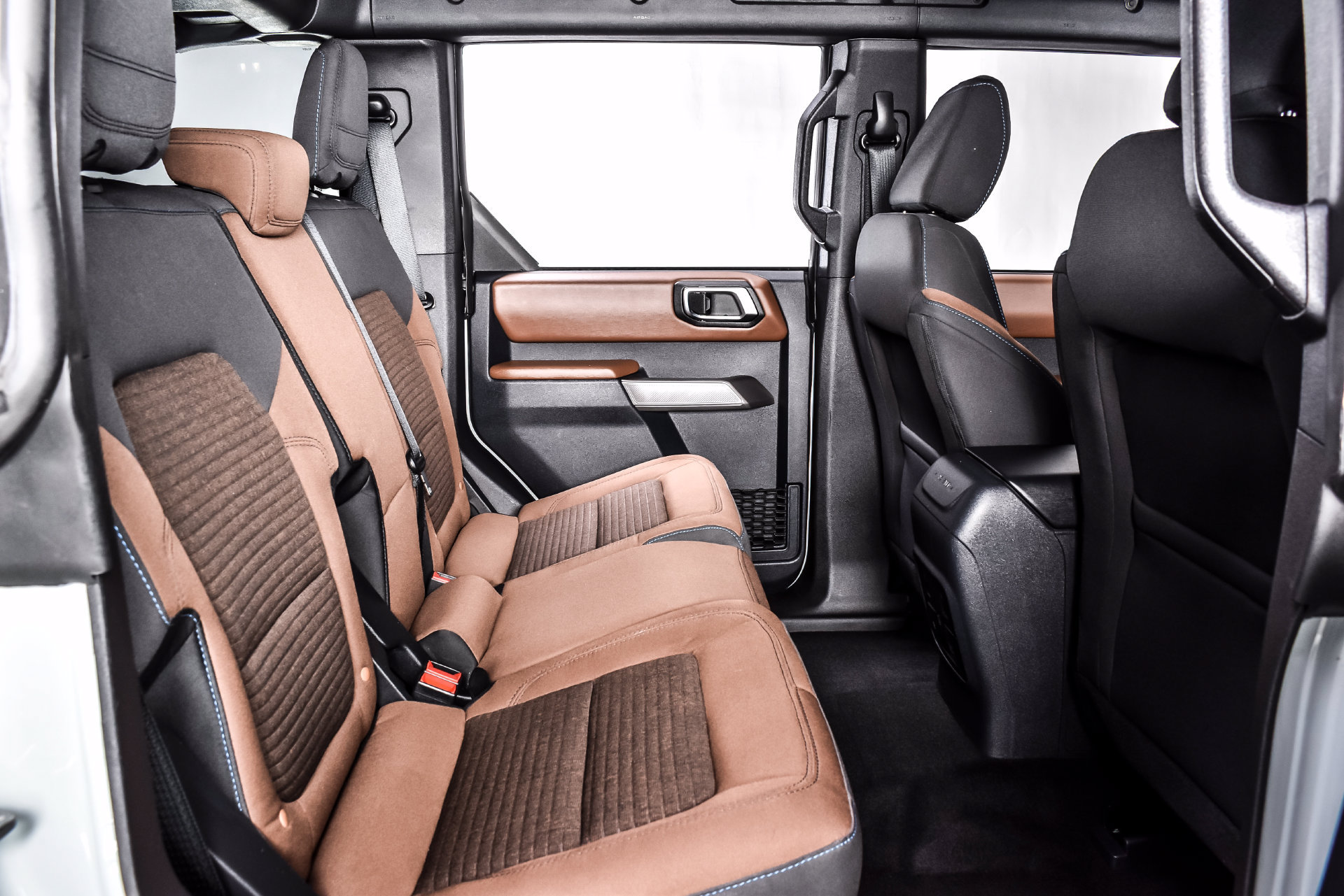 Used 2023 Ford Bronco Outer Banks AWD/4WD image 21