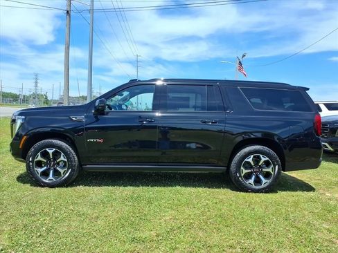 New 2026 GMC Yukon XL AT4 w/ AT4 Premium Plus Package AWD/4WD image 4