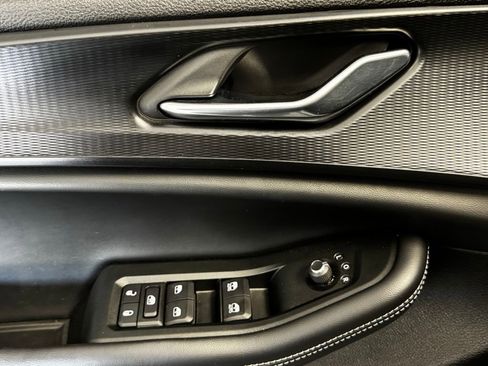 Certified 2025 Jeep Grand Cherokee Laredo X w/ Trailer Tow Package image 11