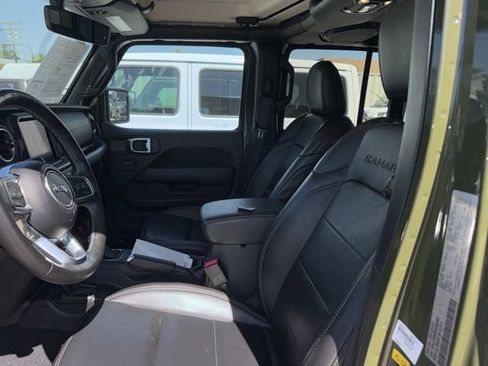 Used 2023 Jeep Wrangler Unlimited Sahara w/ Cold Weather Group AWD/4WD image 9