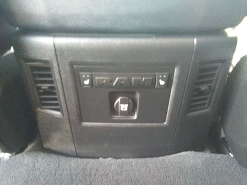 Used 2017 RAM 1500 Laramie w/ Convenience Group image 11