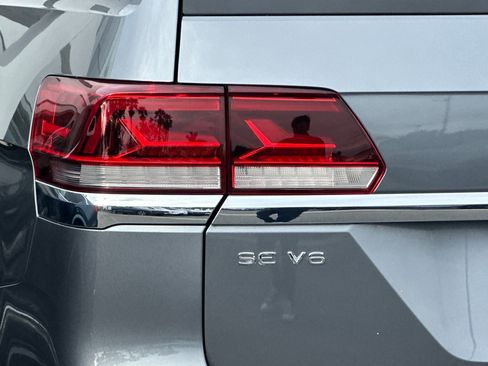 Used 2021 Volkswagen Atlas SE w/ Towing Package image 34