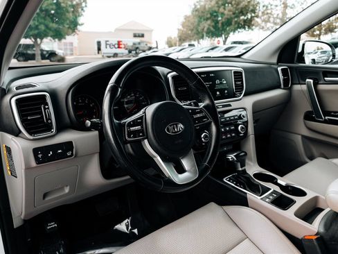 Used 2021 Kia Sportage EX AWD/4WD image 19