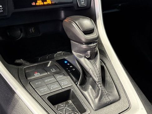 Certified 2024 Toyota RAV4 XLE image 28