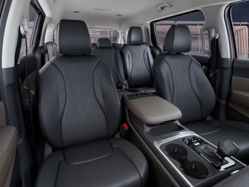 New 2026 Kia Carnival EX FWD image 15