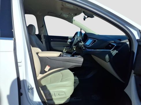 Used 2020 Buick Enclave Essence w/ LPO, Floor Liner Package image 9