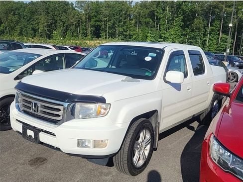 Used 2013 Honda Ridgeline RTL image 2