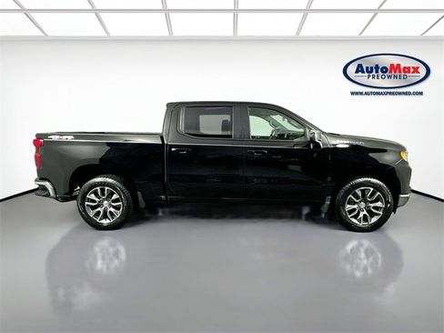 Used 2024 Chevrolet Silverado 1500 LT image 9