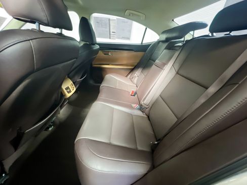 Used 2018 Lexus ES 350 w/ Premier Package FWD image 28