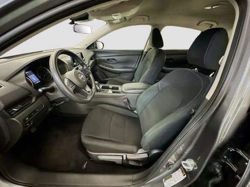 Used 2025 Nissan Sentra S FWD image 13