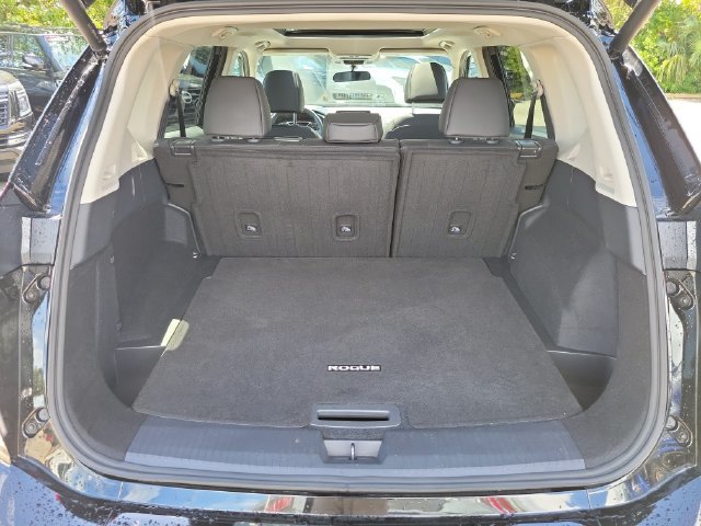 Certified 2026 Nissan Rogue Dark Armor AWD/4WD image 10