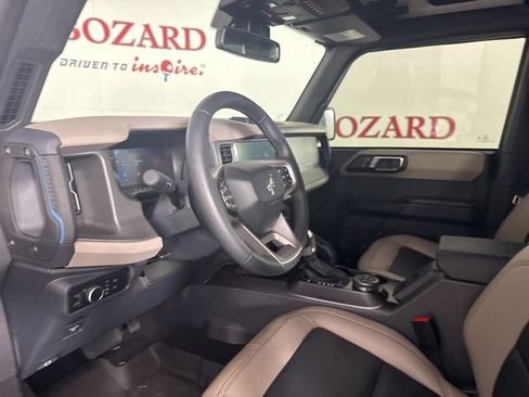 Used 2024 Ford Bronco Wildtrak image 12