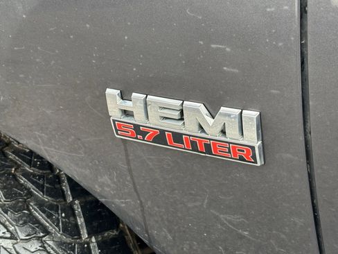 Used 2016 RAM 1500 Express image 3