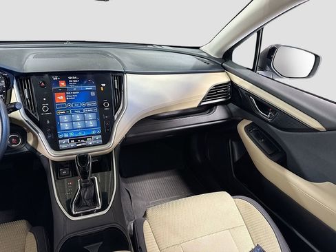 Used 2024 Subaru Outback Premium image 25