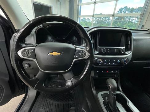 Used 2022 Chevrolet Colorado LT w/ Fleet Safety Package RWD image 14