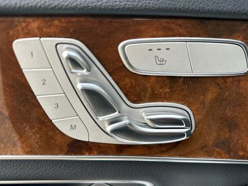 Used 2018 Mercedes-Benz C 300 4MATIC Sedan image 13