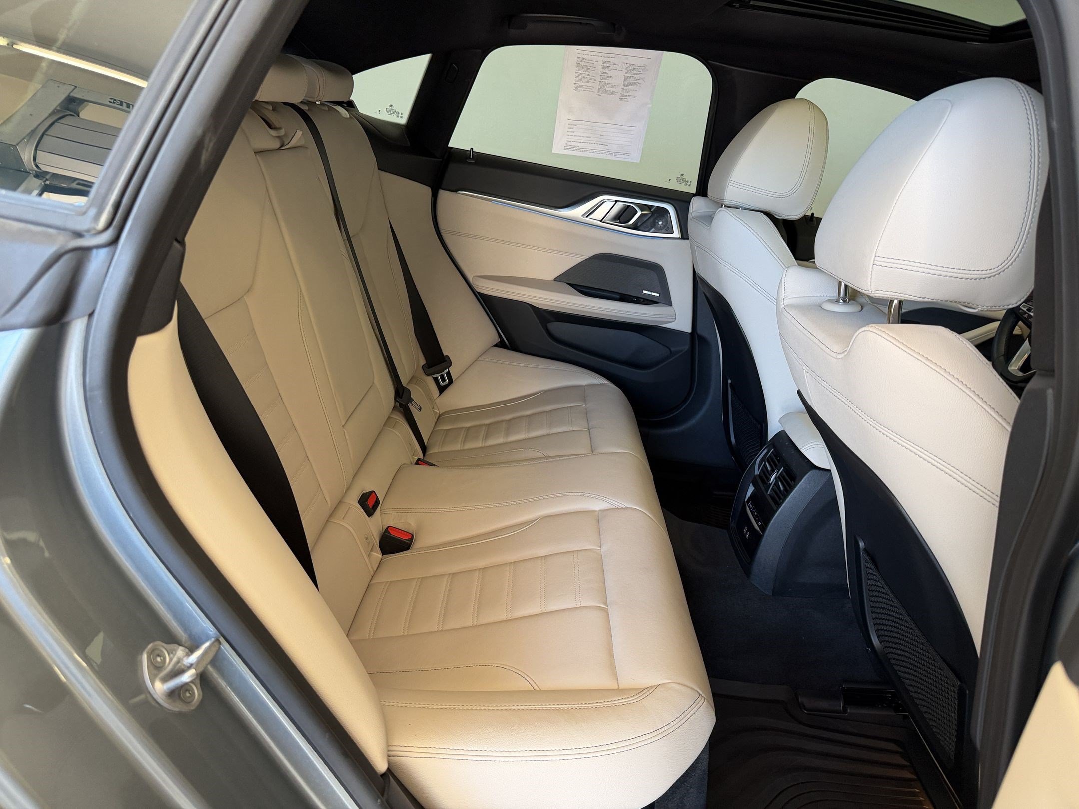 Certified 2024 BMW i4 eDrive35 w/ Premium Package RWD image 31