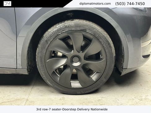 Used 2023 Tesla Model Y Long Range image 39