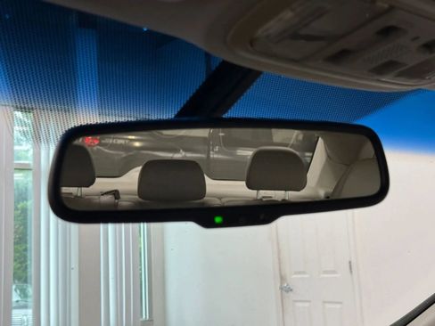 Used 2011 Acura TSX Sedan FWD image 36
