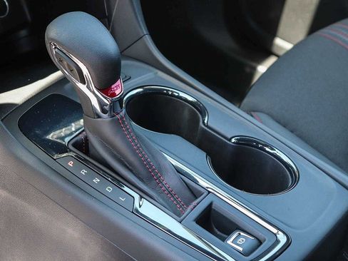 Used 2023 Chevrolet Equinox RS image 20