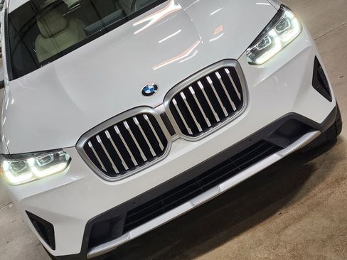 Used 2024 BMW X3 sDrive30i w/ Premium Package RWD image 19