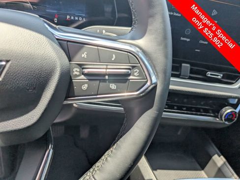 Used 2026 Chevrolet Equinox LT w/ Convenience Package II FWD image 17