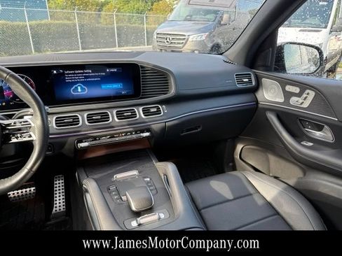 Certified 2024 Mercedes-Benz GLS 450 4MATIC image 21