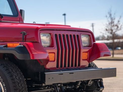Used 1993 Jeep Wrangler S image 16