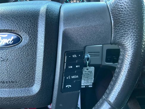 Used 2014 Ford F150 Lariat image 27