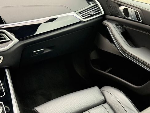 Used 2022 BMW X5 M50i AWD/4WD image 15