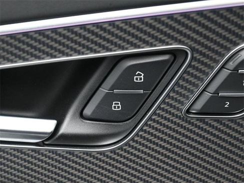 Used 2025 Audi RS Q8 performance image 14