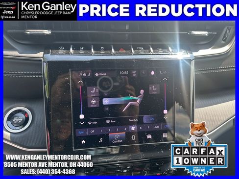 Used 2025 Jeep Grand Cherokee Altitude w/ Trailer Tow Package AWD/4WD image 21
