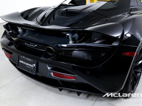 Used 2022 McLaren 720S Spider RWD image 31