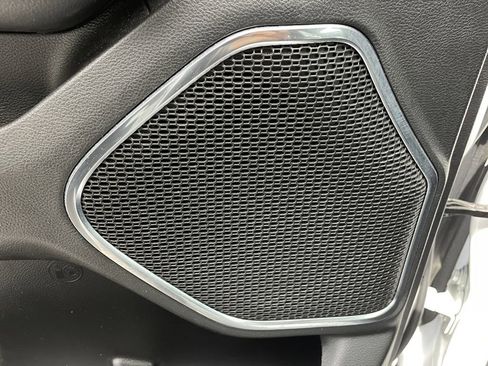 Used 2024 RAM 1500 Laramie image 18