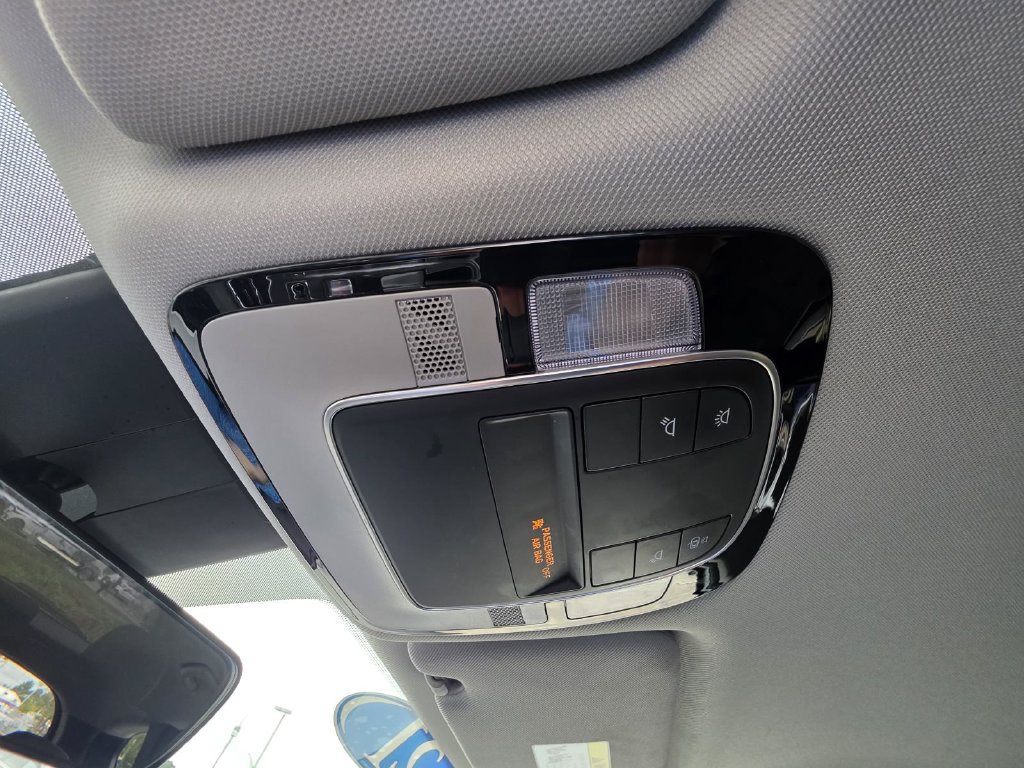Used 2021 Hyundai Santa Fe SE FWD image 24