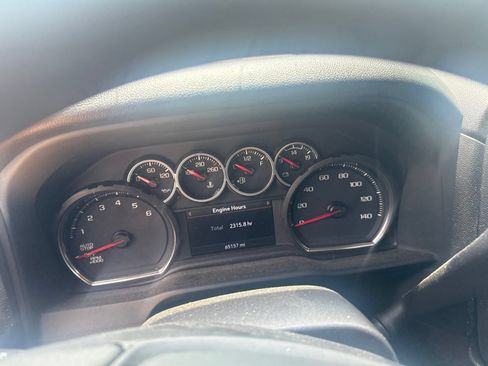 Used 2022 Chevrolet Silverado 1500 Custom Trail Boss w/ Safety Confidence Package AWD/4WD image 9