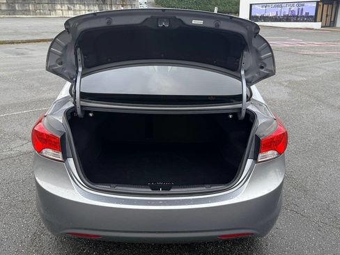 Used 2012 Hyundai Elantra Limited w/ Technology Pkg 5 image 10