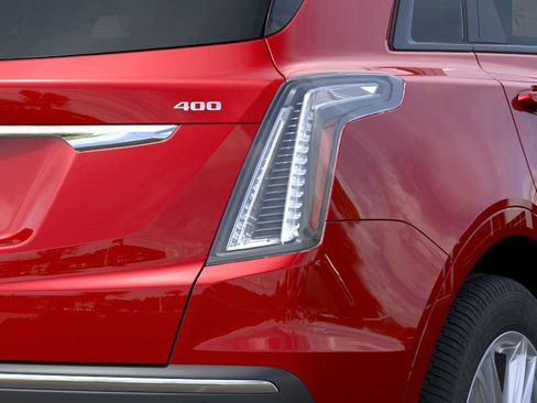 New 2026 Cadillac XT5 Sportv image 11