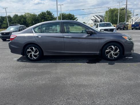Used 2016 Honda Accord LX image 6