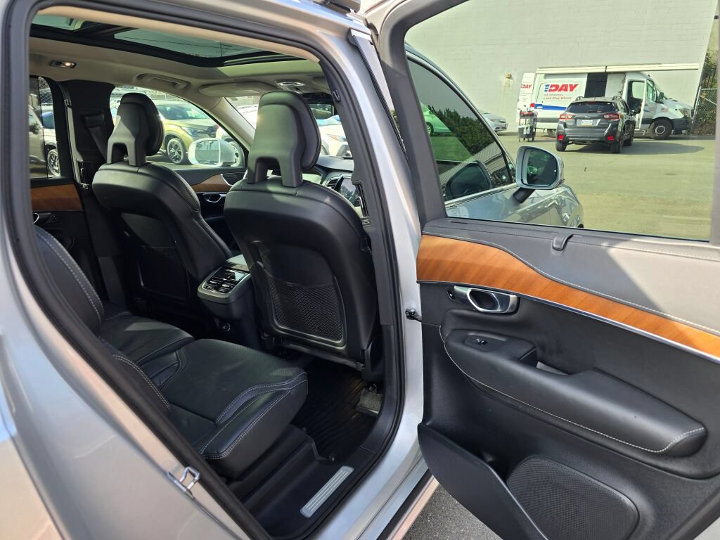 Used 2018 Volvo XC90 T6 Inscription w/ Convenience Package AWD/4WD image 13