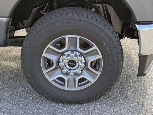 New 2026 Ford F250 Lariat AWD/4WD image 11