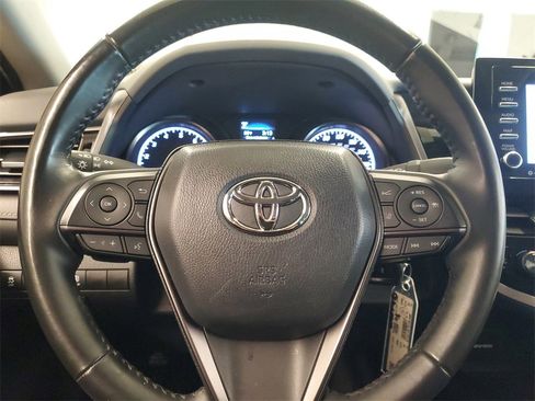 Used 2024 Toyota Camry SE image 21