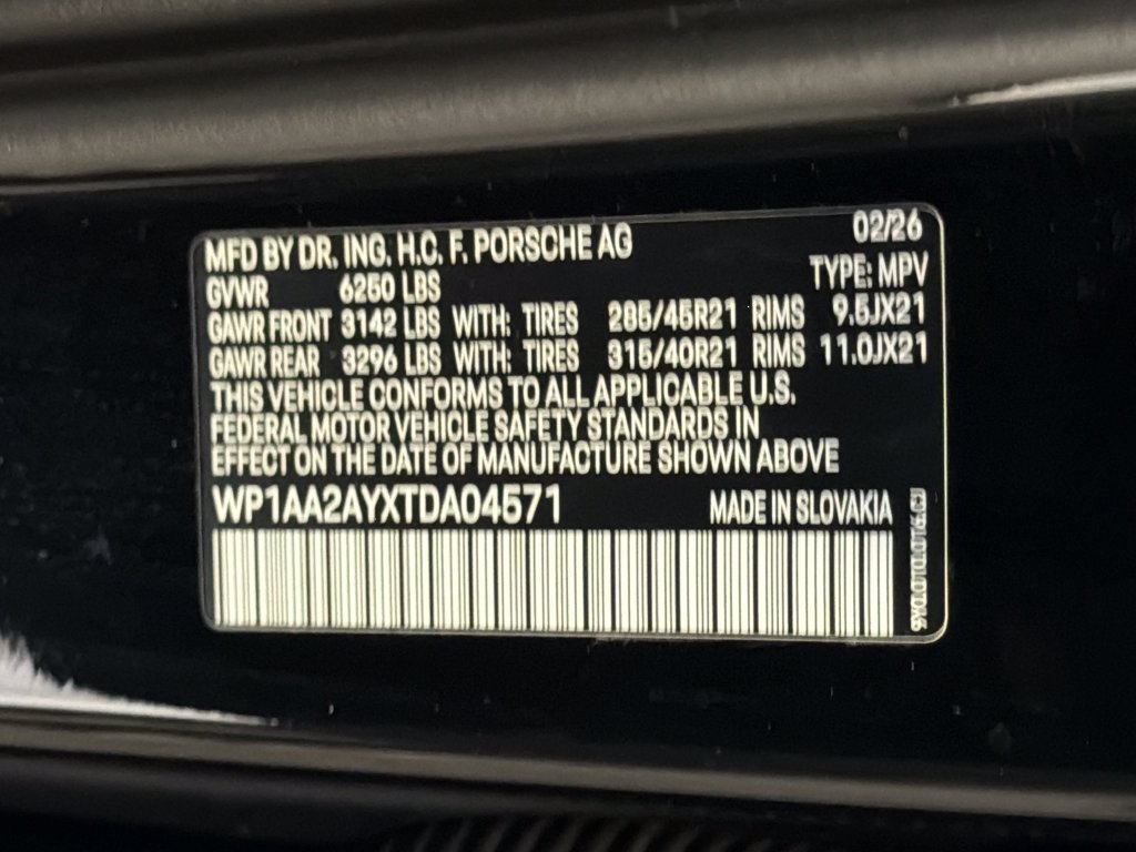 Certified 2026 Porsche Cayenne AWD/4WD image 27