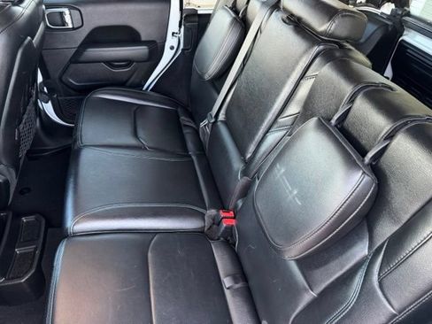Used 2021 Jeep Wrangler Unlimited Rubicon 4xe w/ Steel Bumper Group AWD/4WD image 8