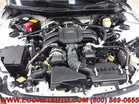 Used 2023 Toyota GR86 Premium w/ ALL Weather Mat Package (TMS) image 9