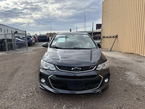 Used 2018 Chevrolet Sonic LT w/ Convenience Package image 2