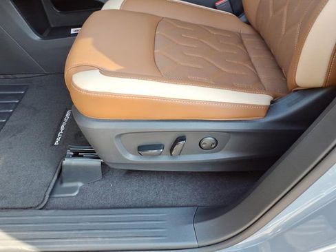 New 2026 Nissan Pathfinder Platinum AWD/4WD image 7