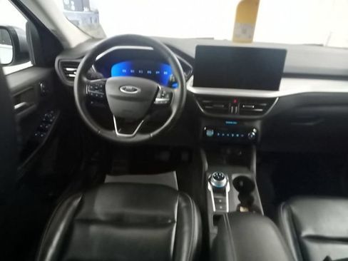 Used 2024 Ford Escape Platinum AWD/4WD image 5